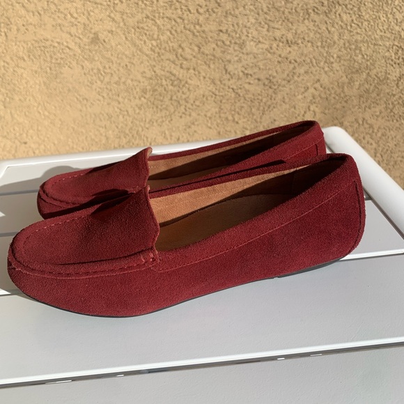 Vionic burgundy suede loafers size 8.5 - Picture 4 of 16